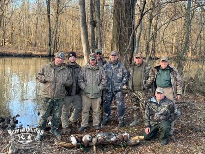 Reelfoot lake Public duck hunting _ Flooded Timber